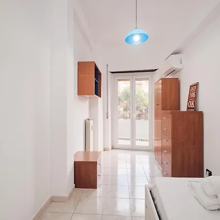 Spacious House Close To Public Transportation