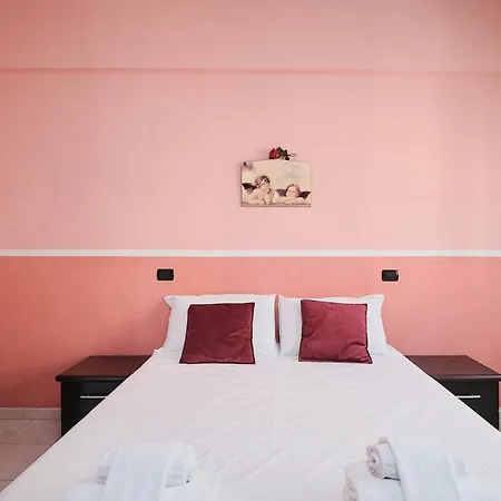 Spacious House Close To Public Transportation * Roma